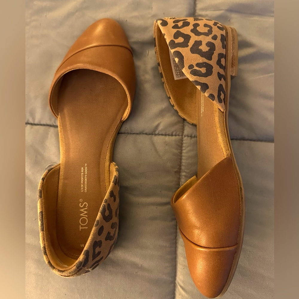 TOMS Jutti D'Orsay Tan/Leopard Flats